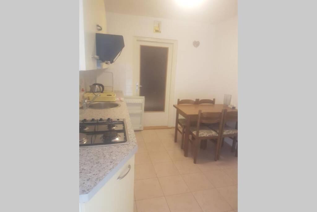 Apartman Nela Брела Экстерьер фото
